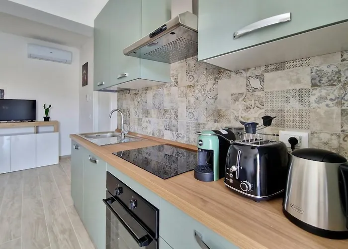 Centro Piazza Wi-fi Ac Balcony Design By We Host San Benedetto del Tronto