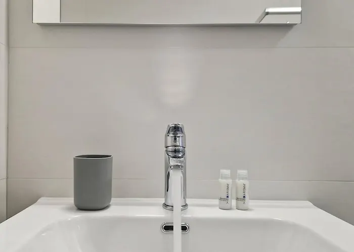 Centro Piazza Wi-fi Ac Balcony Design By We Host Apartamento